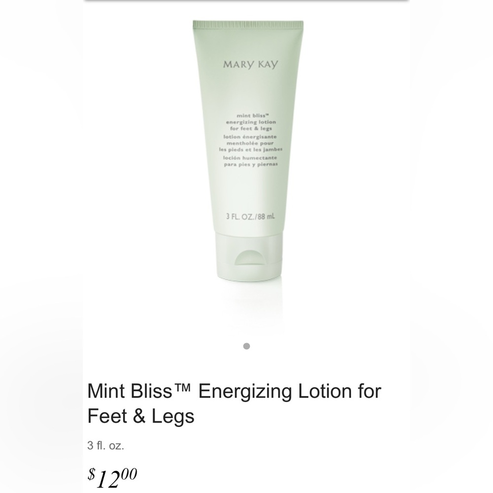NIB Gift Set Mary Kay mint bliss energizing lotion with socks - Picture 4 of 7
